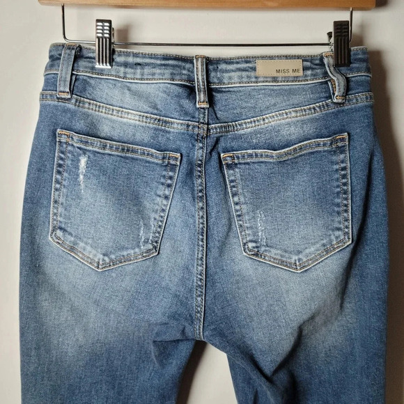 Miss Me Embroidered Ankle Skinny Jeans | Size 26 - Picture 8 of 10